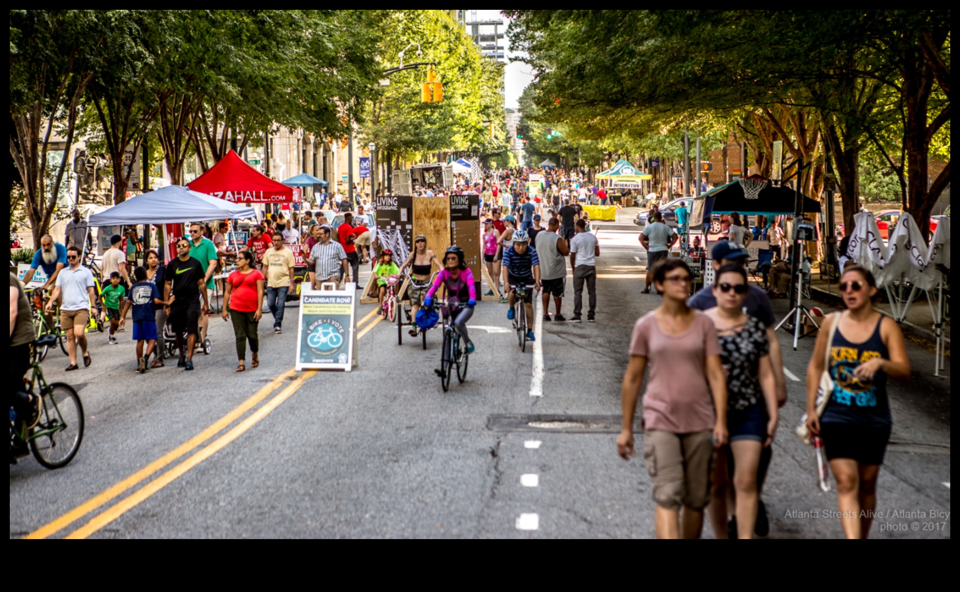 Streets Alive: Pulsul piețelor urbane și al peisajelor stradale